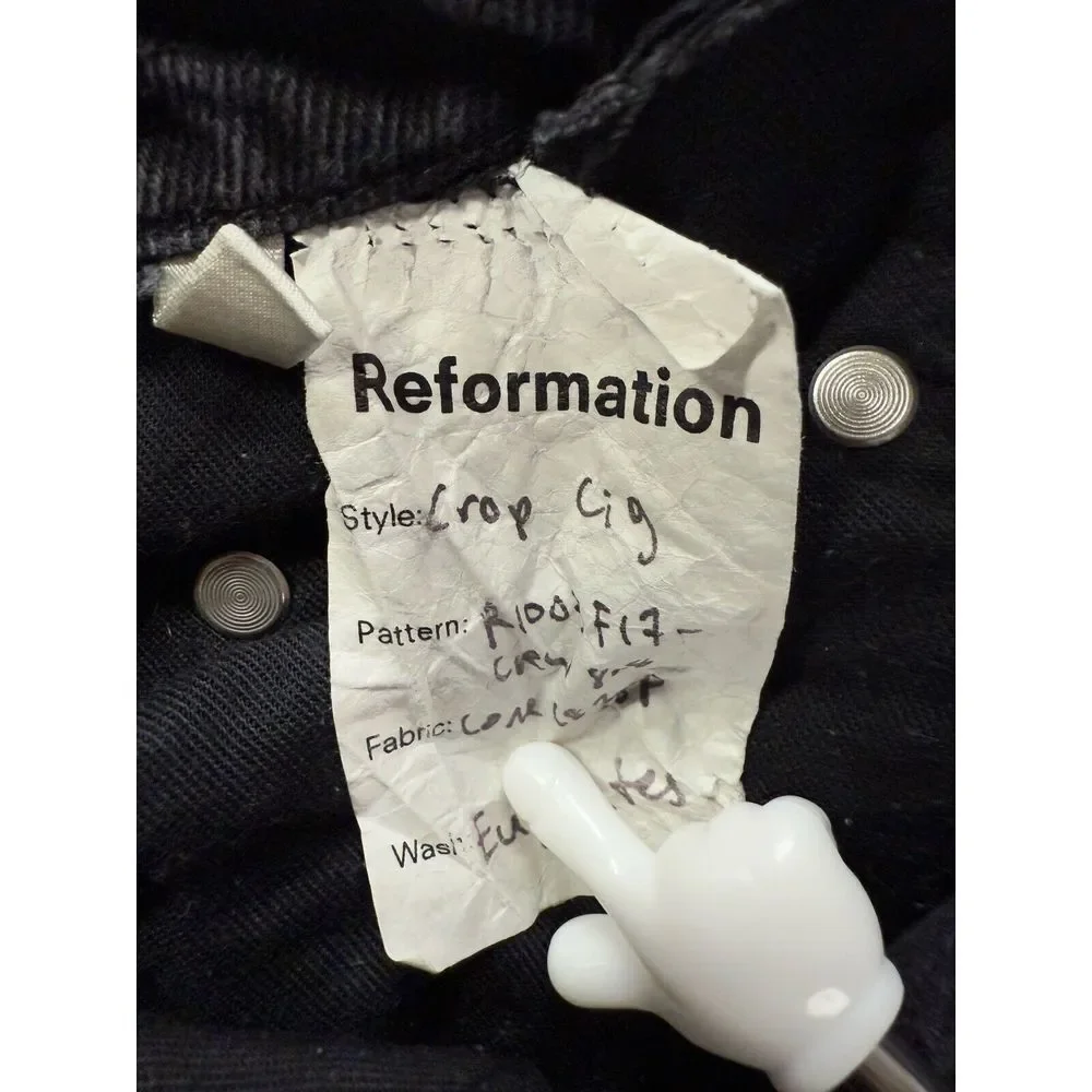Reformation Crop Cigarette Euphrates Raw Hem Frayed Charcoal Black - Picture 9 of 16